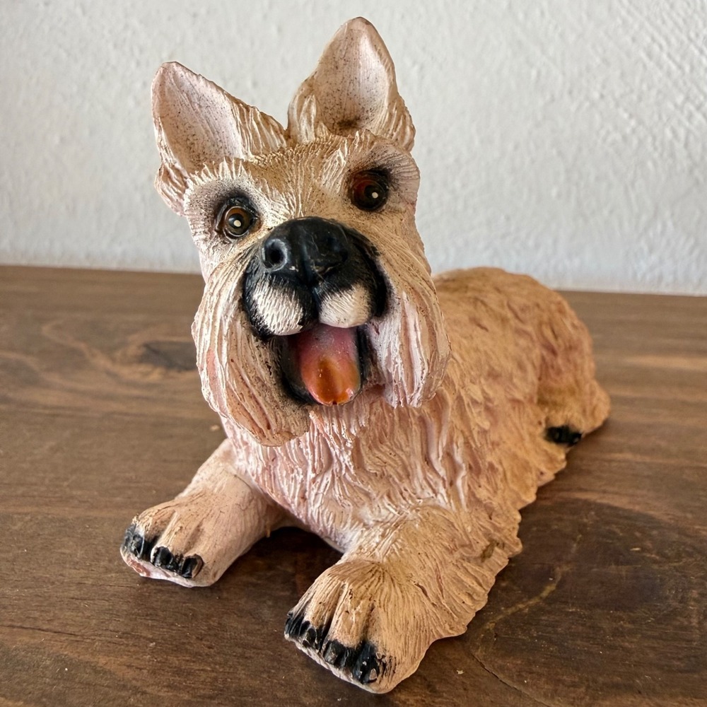 Vintage Terrier Dog Figurine Schnauzer Scottie Style Resin Statue Tan‎ Decor